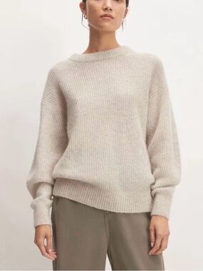 Everlane Alpaca Crew sweater